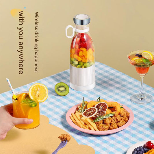 Portable juicer with USB charging · Portable mini juicer · Instant juice and drink on the go